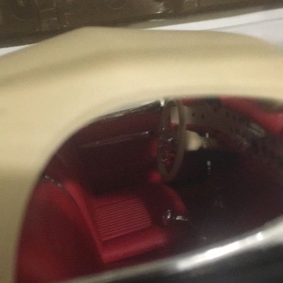 1954 Chevrolet Corvette Mira Golden Line Collection 1:18 Die Cast Metal NWOT - Picture 2 of 8